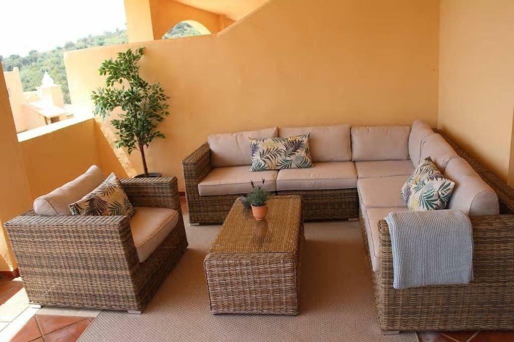 Ref 12 Luxury Aparment With Views * Marbella