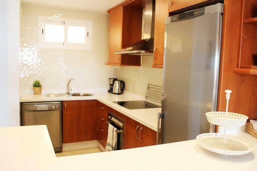 Ref 12 Luxury Aparment With Views *