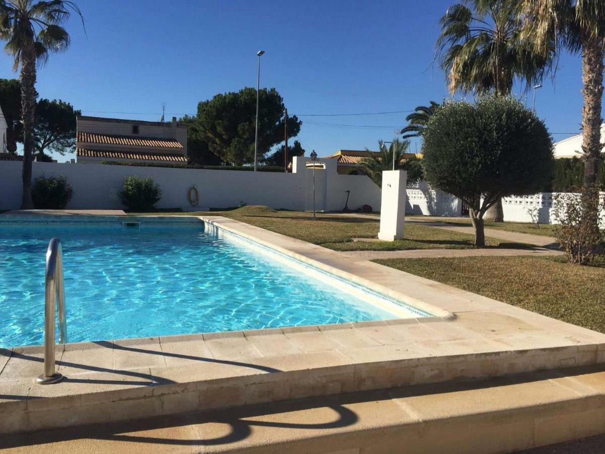 Los Albatros Chalet Con Piscina