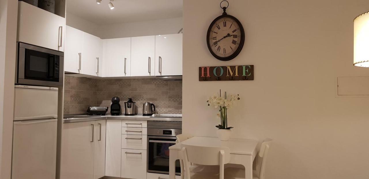 Luna Apartment Son Bou