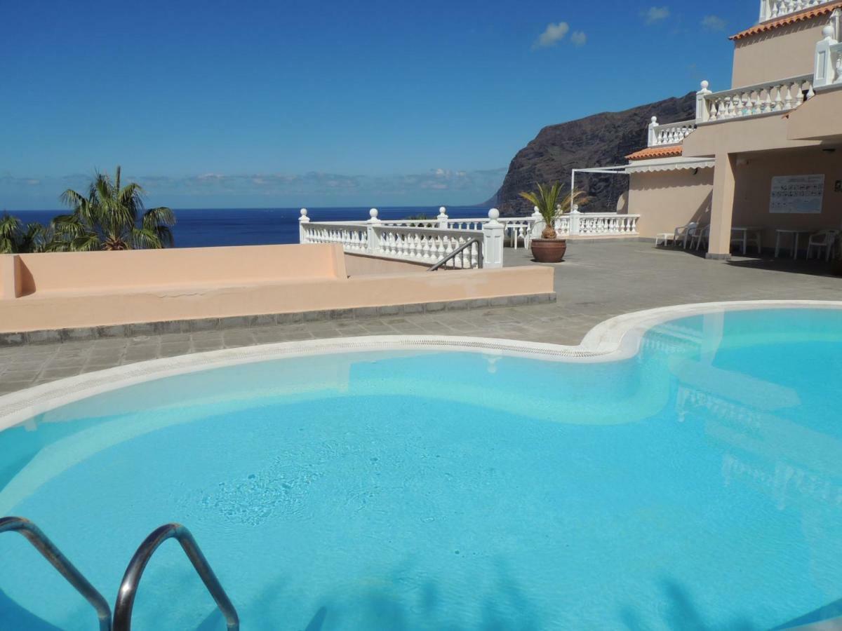Magnificent Apt. With Sea View, Cliff & Marina *