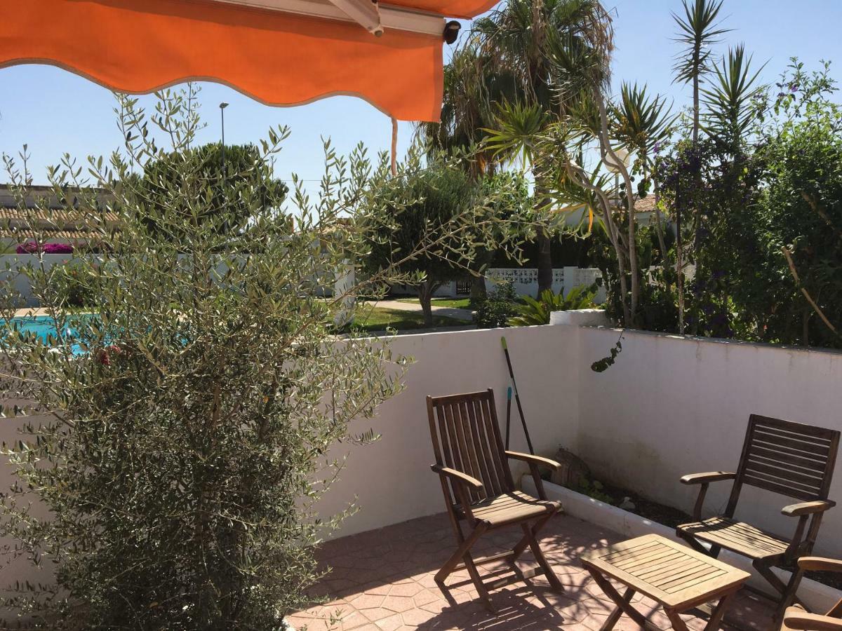 Los Albatros Chalet Con Piscina Сasa de vacaciones *