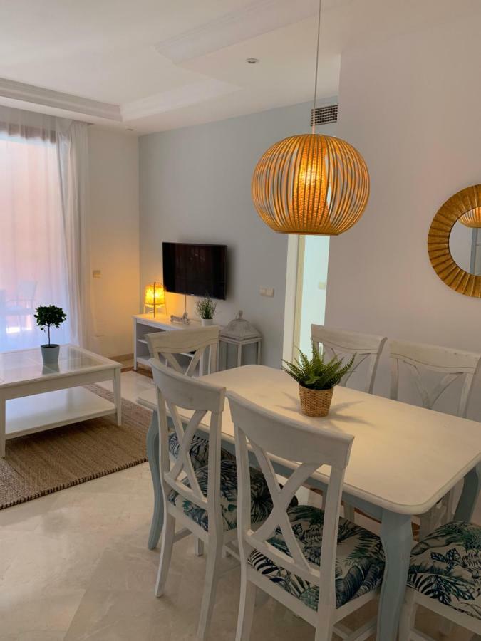 Beachside In Apartment *