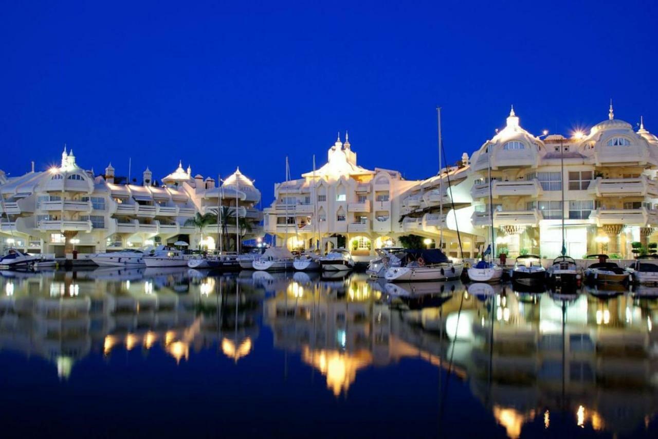 Vive Luxe Puerto Marina, Primera Línea De Playa Apartamento *