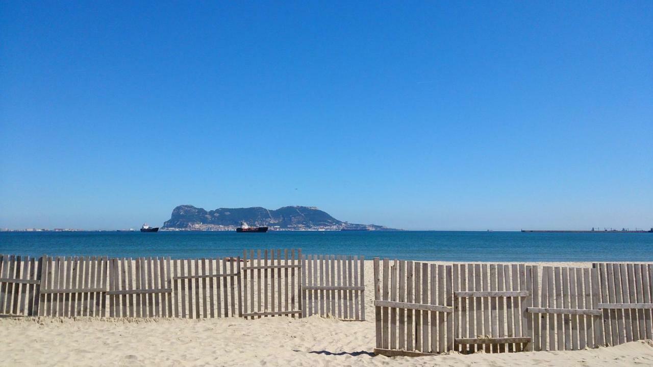Junto A El Corte Inglés 3 * Algeciras