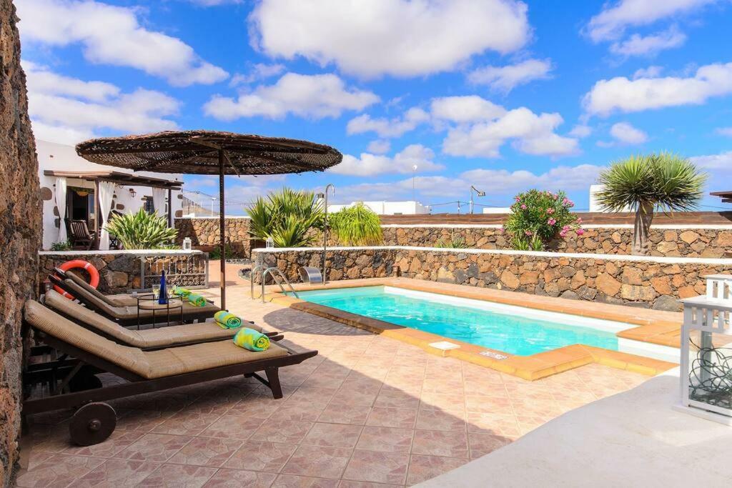 Casa rural El Caserío De Güime Con Piscina Climatizada