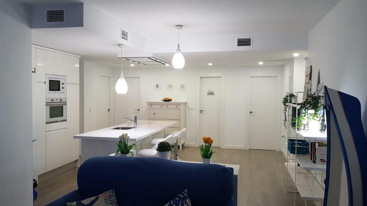Apartamento ático De Lujo 90m De Terraza Y Jacuzzi Privado En Cabria, Almuñecar
