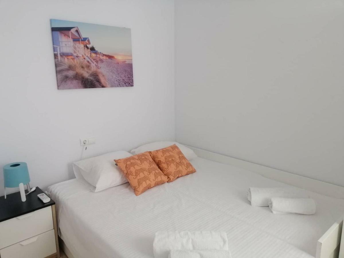 Flamingo, Beach, Sea View, Pool, Wi Fi Apartment