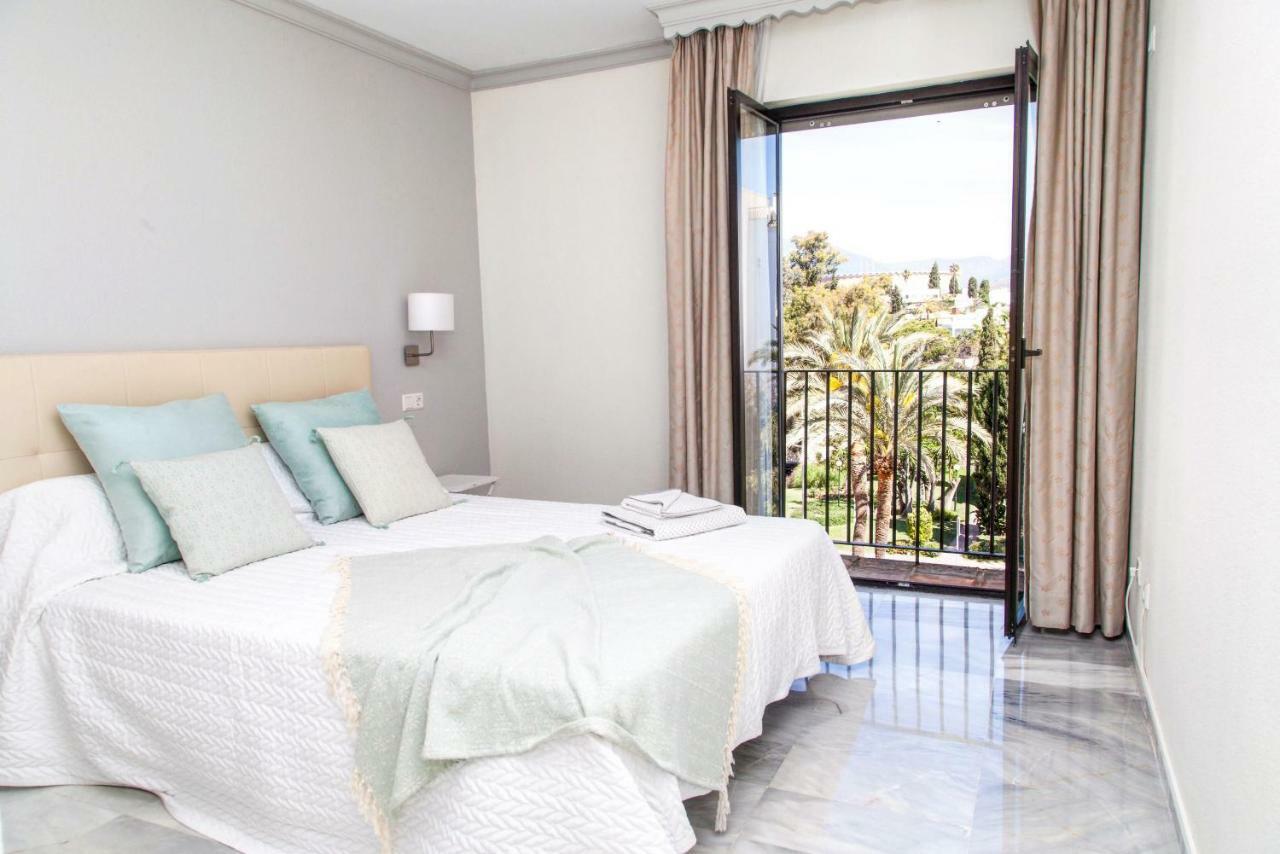 Jardines Del Puerto For Up To 6, Totally Refurbished 2025, Gardens, Pools, Garage, Wifi * Marbella