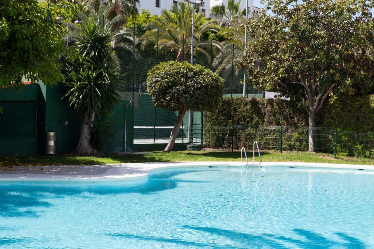 Jardines Del Puerto For Up To 6, Totally Refurbished 2025, Gardens, Pools, Garage, Wifi Marbella