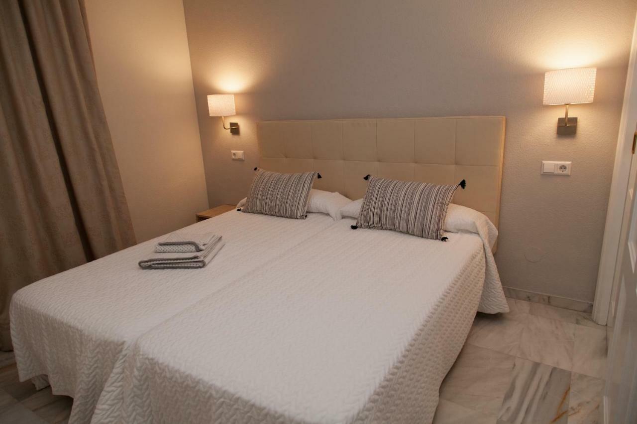 Jardines Del Puerto For Up To 6, Totally Refurbished 2025, Gardens, Pools, Garage, Wifi * Marbella