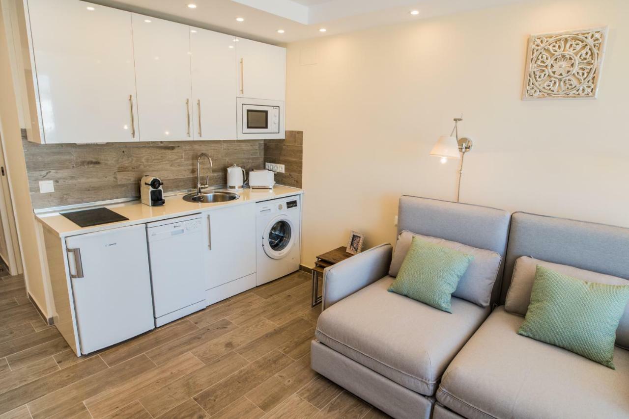 Seafront Top Floor Studio Apartamento