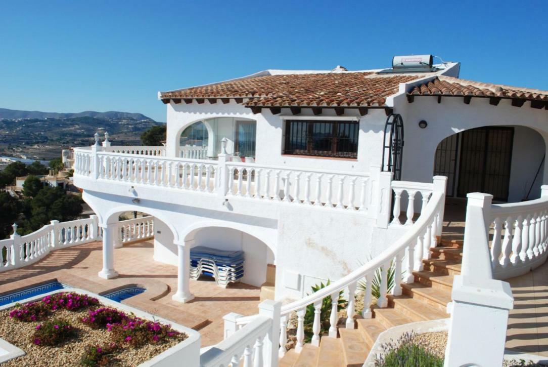 Book It Attias Villa
