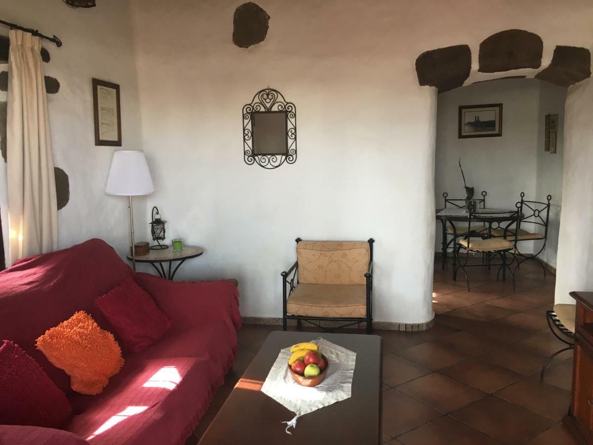 El Caserío De Güime Con Piscina Climatizada San Bartolomé