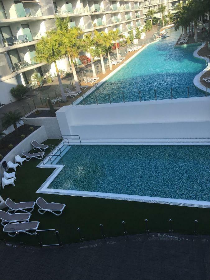 The Waves, Luxurious 5*, Wifi, Olympic Pool