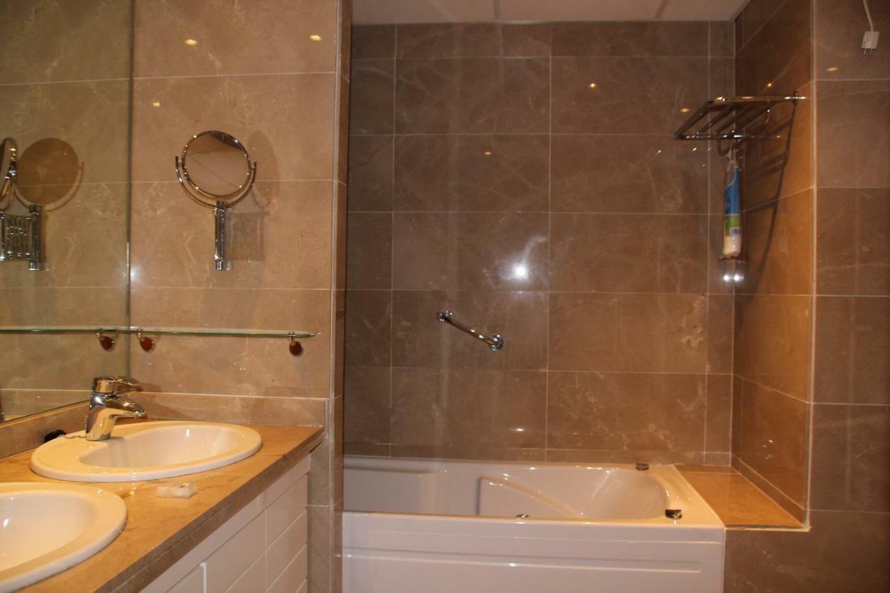 Miraflores Golf Gardens Ii Luxe At Riviera Del Sol Apartment *
