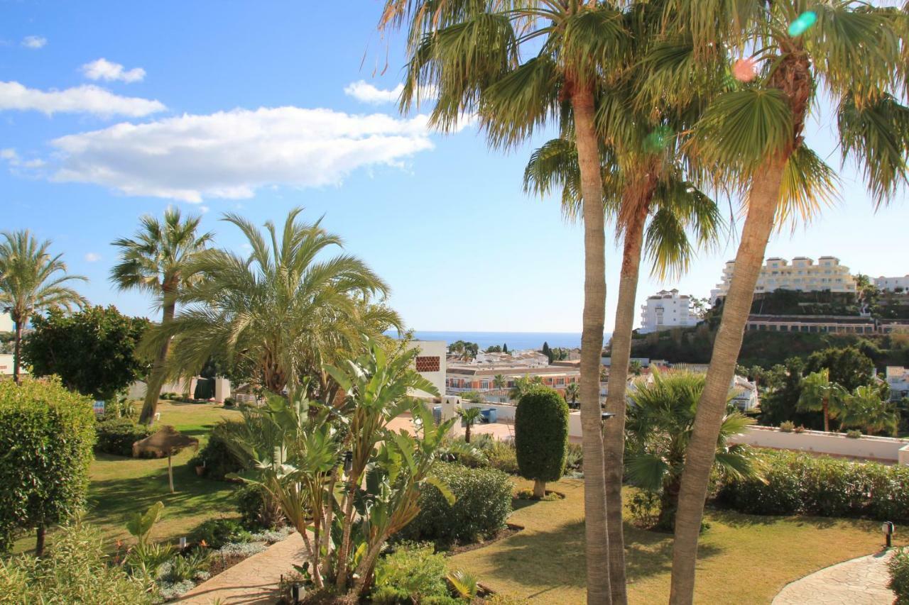 Miraflores Golf Gardens Ii Luxe At Riviera Del Sol