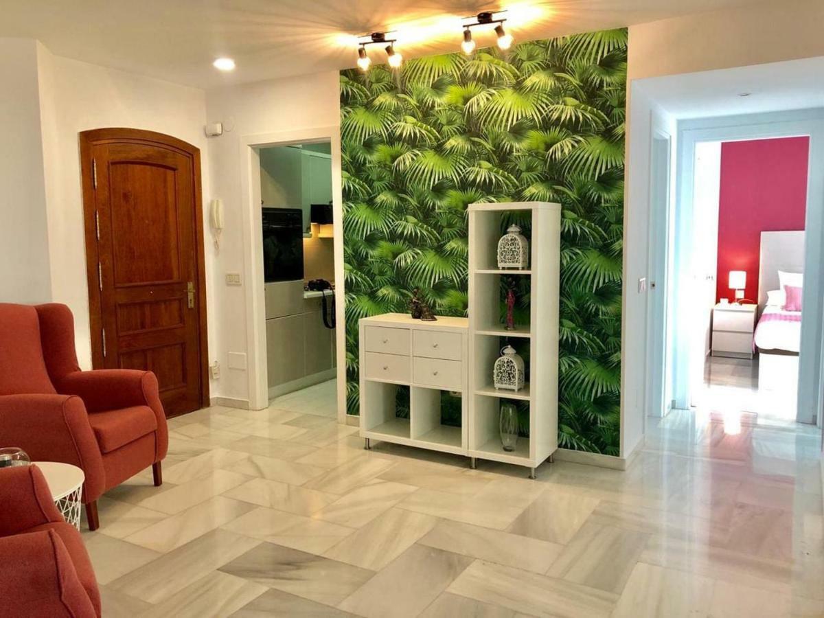 Vive Luxe Puerto Marina, Primera Línea De Playa Apartamento
