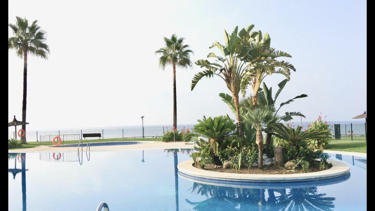Mi Capricho 170 Beachfront Apartment *