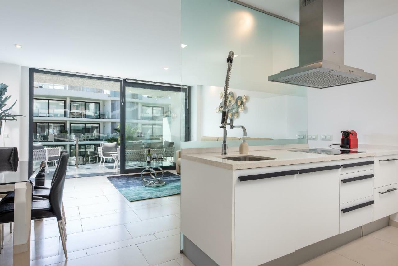 The Waves, Luxurious 5*, Wifi, Olympic Pool Apartamento *