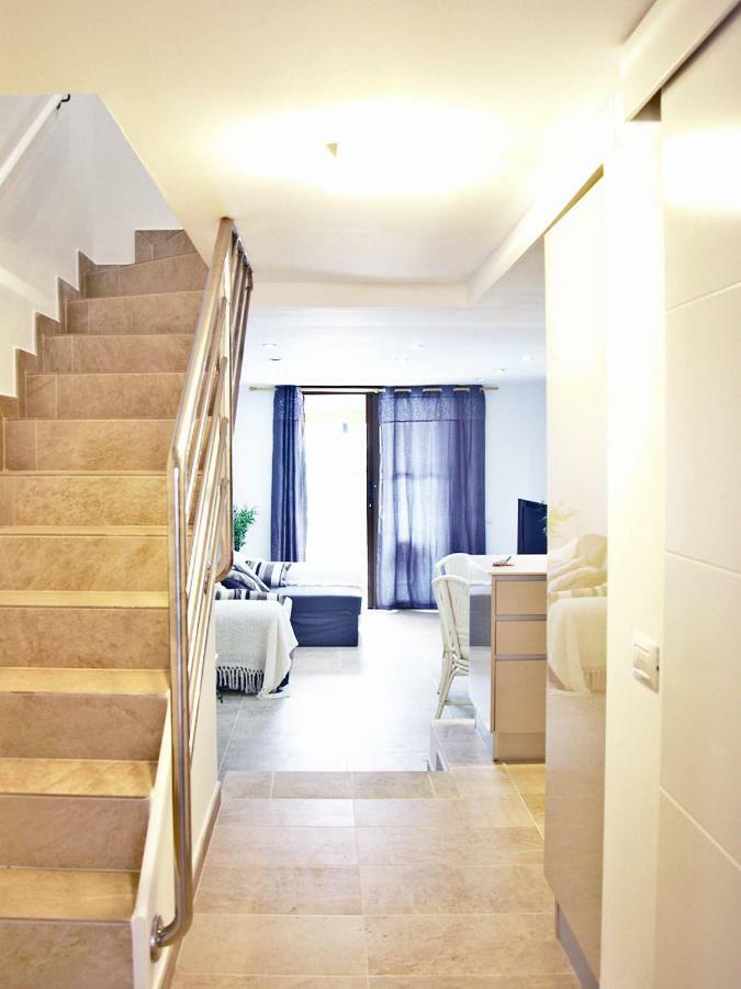 Holiday home 2 Min Walk To - Private Solarium *