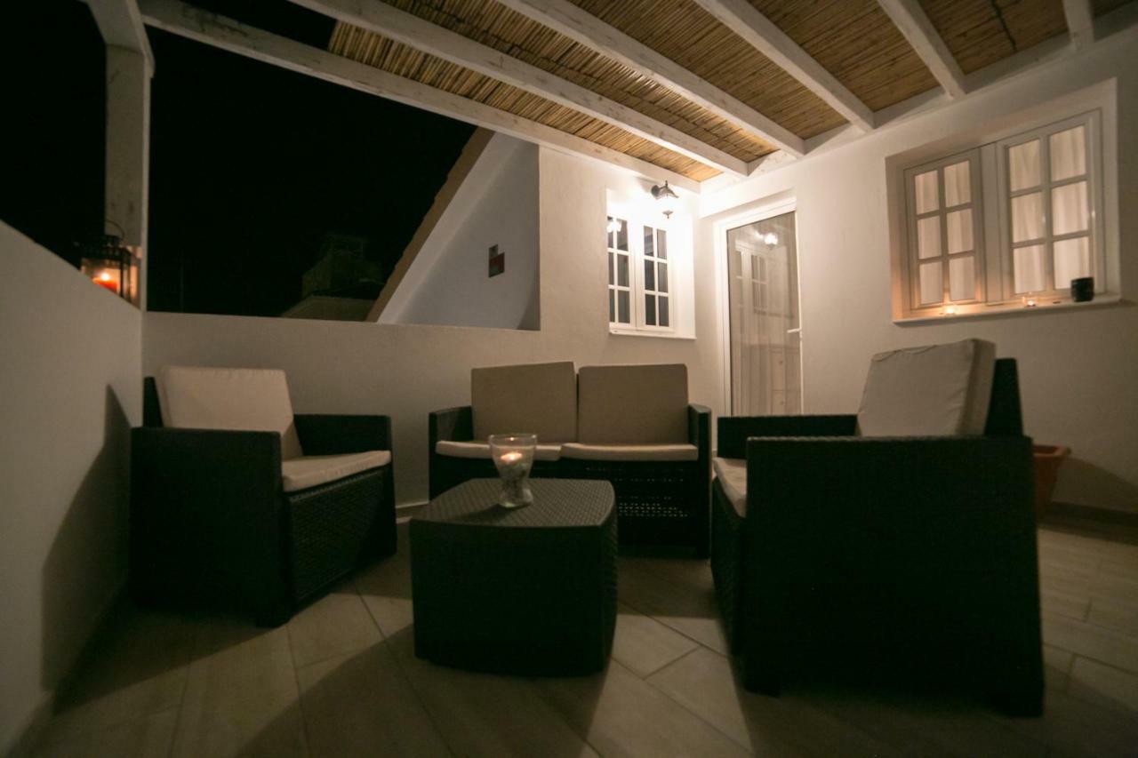 Ginevra Villa *