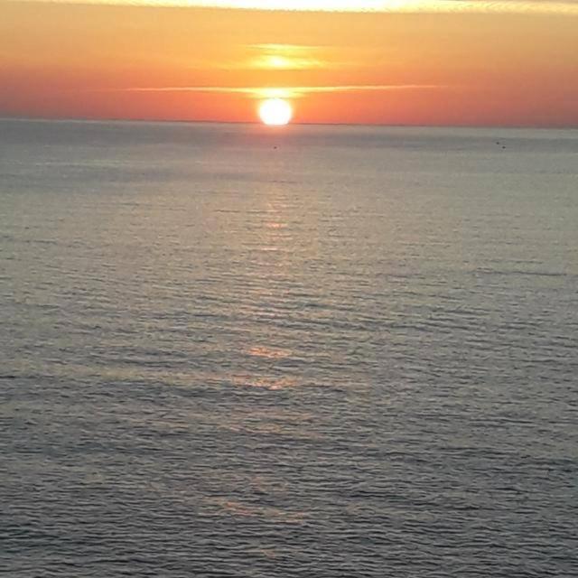 Junto Al Mar Cullera