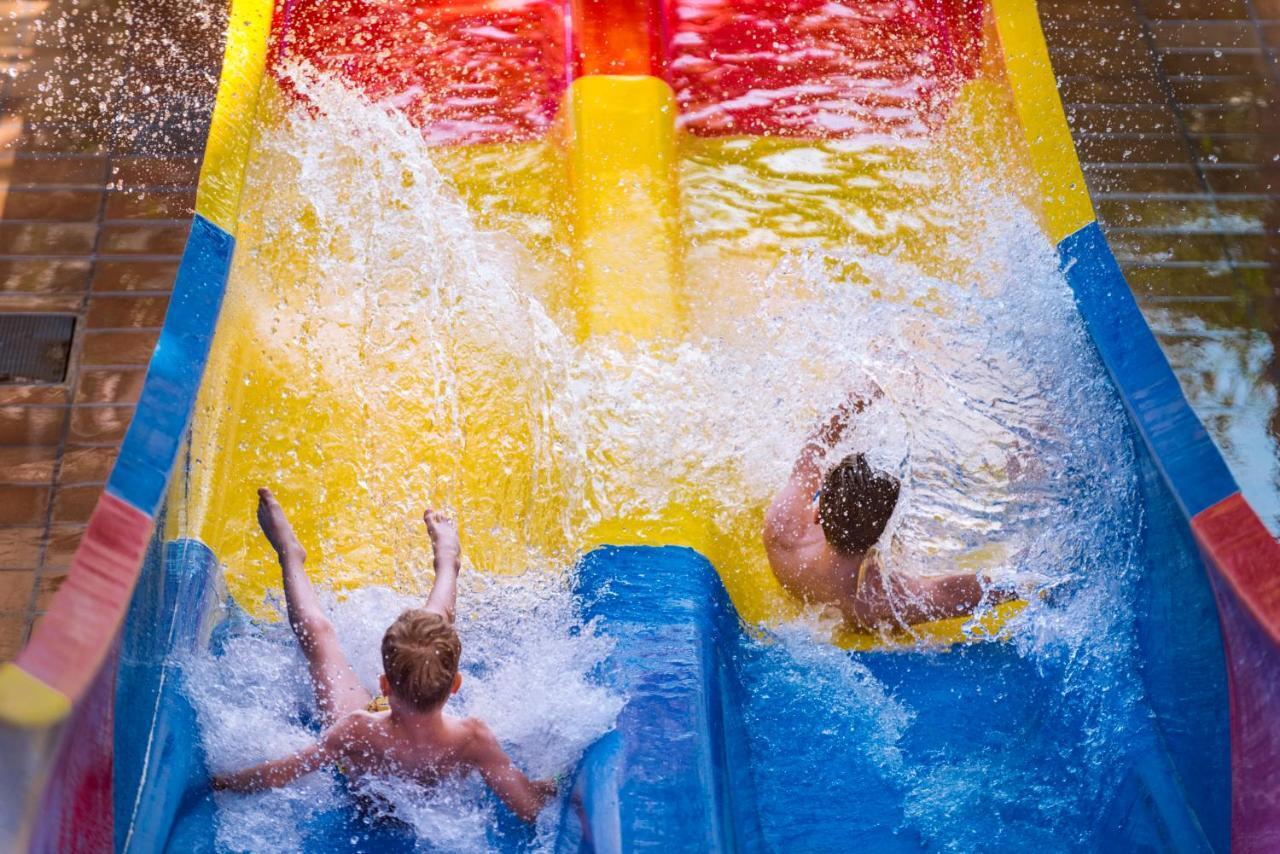 Oasis Park Splash 4*