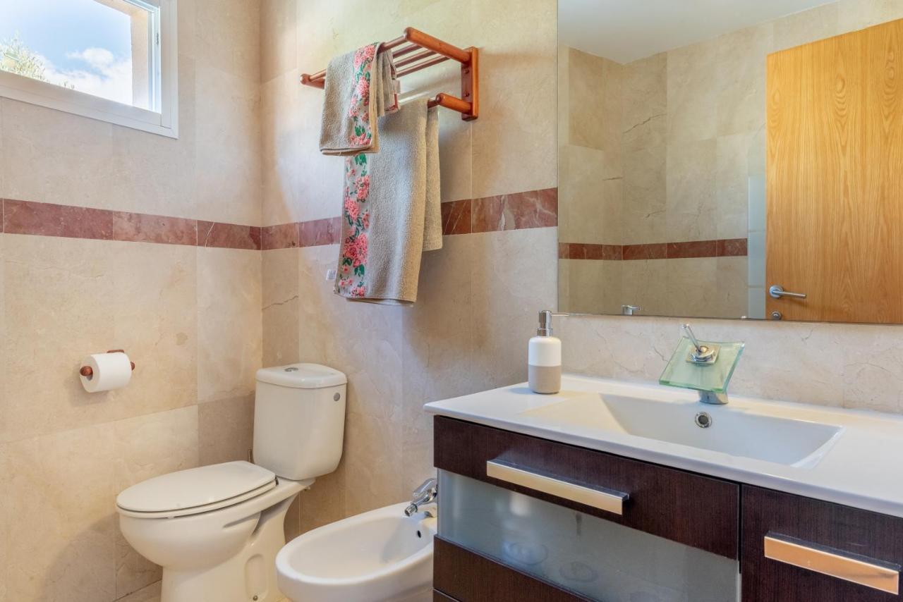 Holiday home Adosado Con Piscina Alcanada