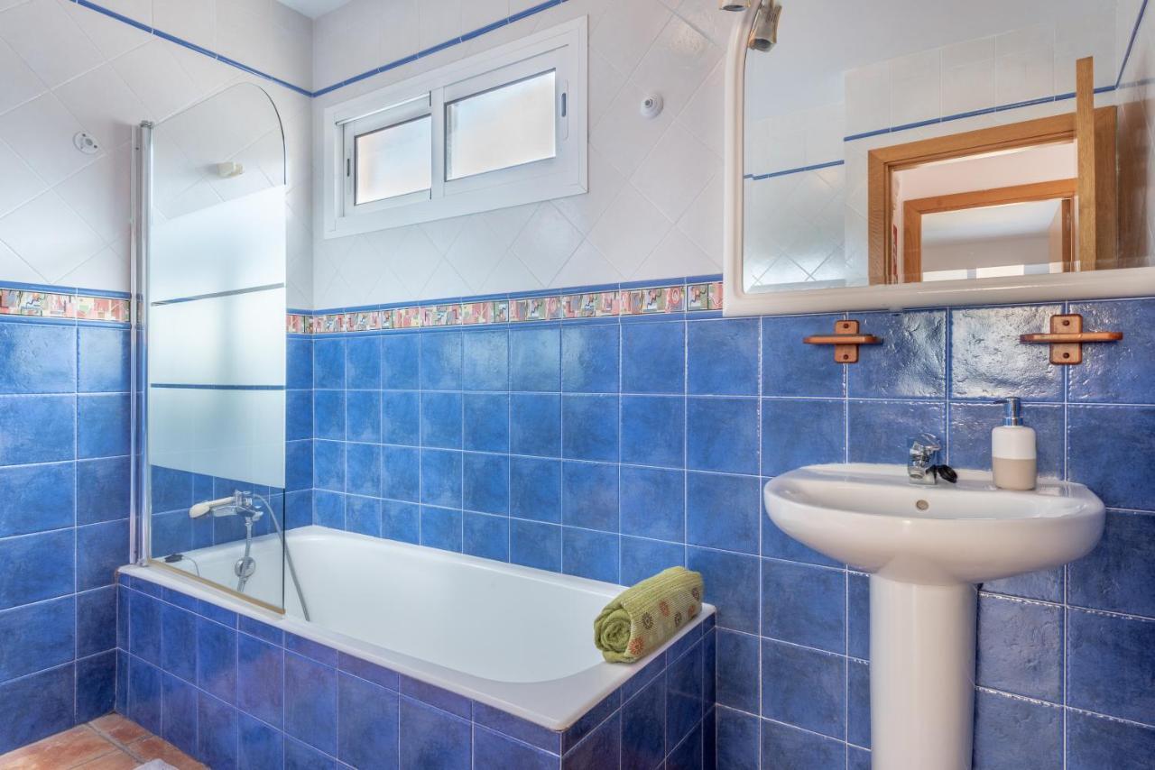 Adosado Con Piscina Holiday home *