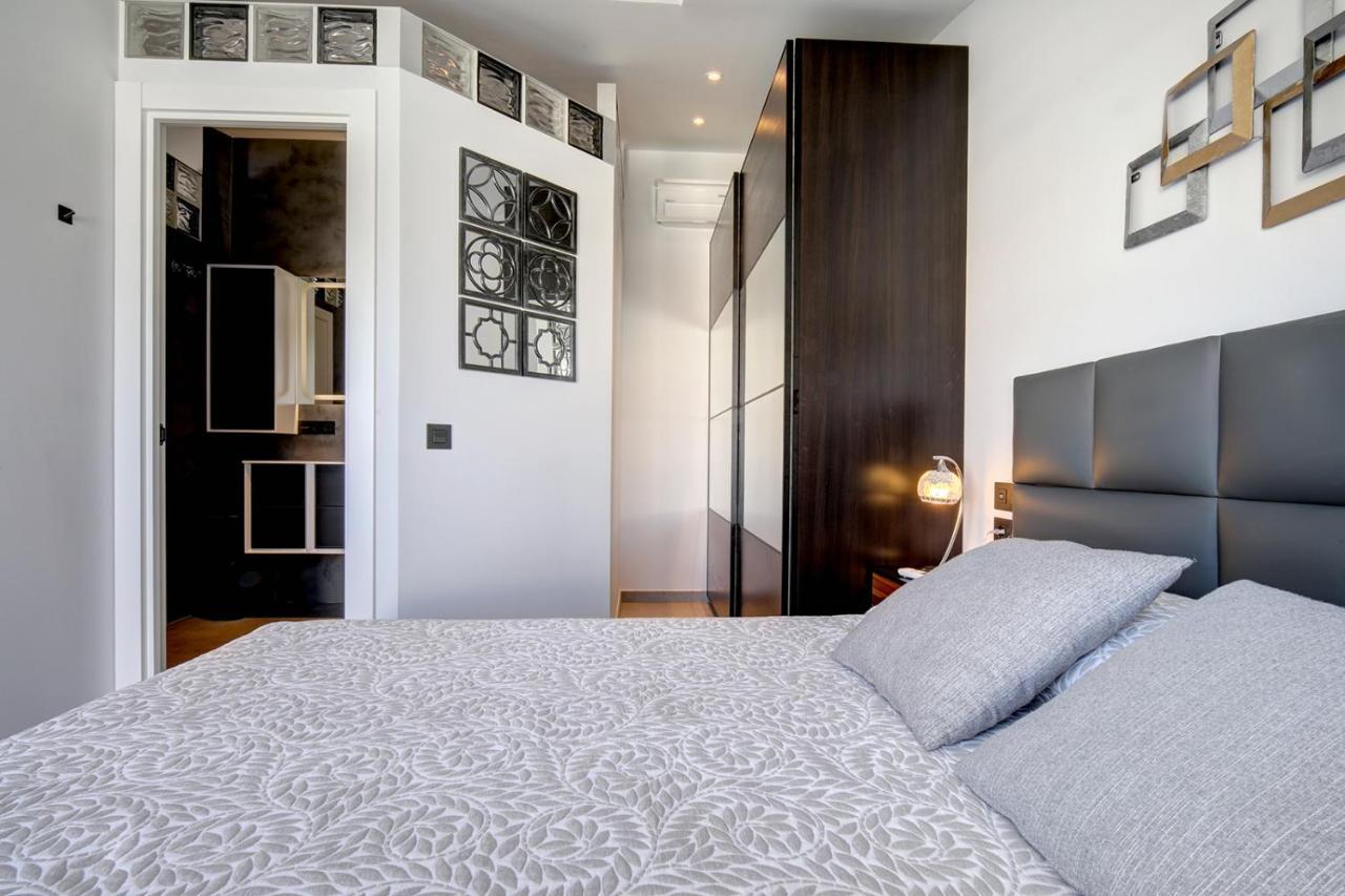 Apartment Penthouse Deluxe, Carolina Park, Marbella