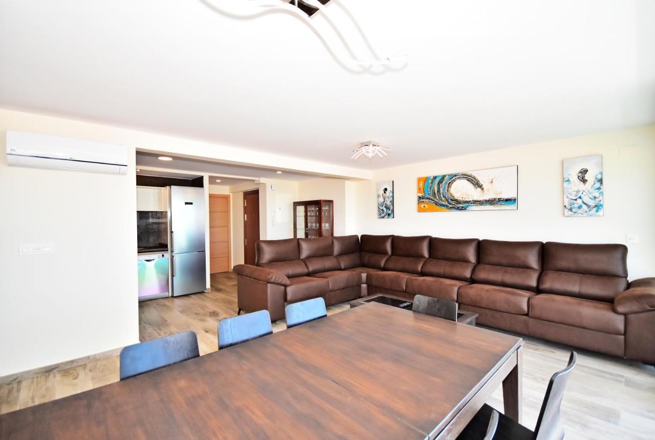 Gr Luxury First Line Apartment