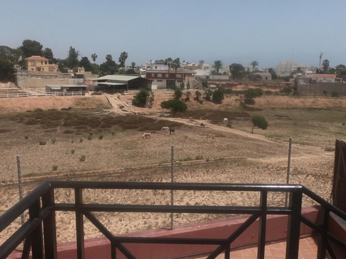 Сasa de vacaciones 3 Bdr House Near La Zenia Private Lounge Terraces, Fire Places, Bbq, Kitchen, Parking *