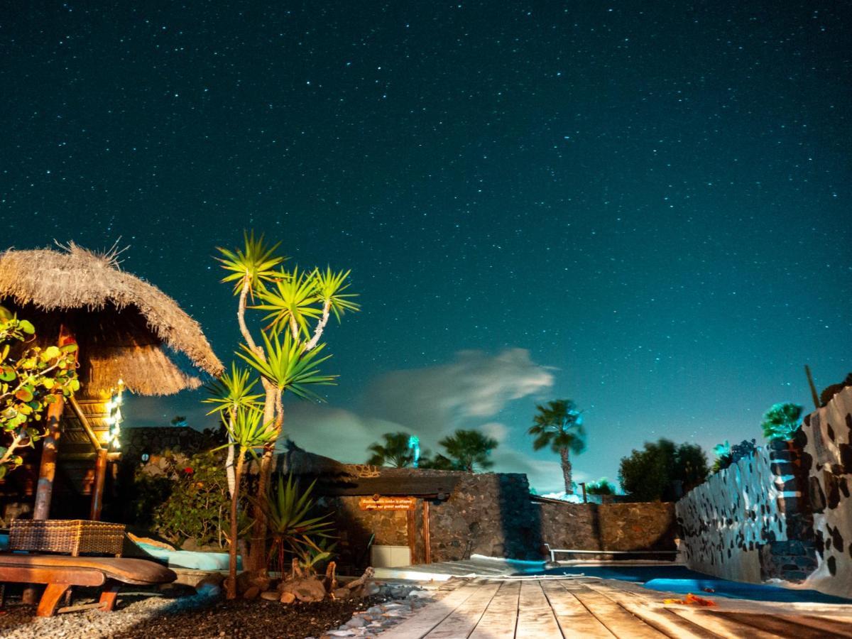 De Arrieta Village - Yurts And Stone - Shared Pool - Walking Distance To Arrieta - Eco Friendly