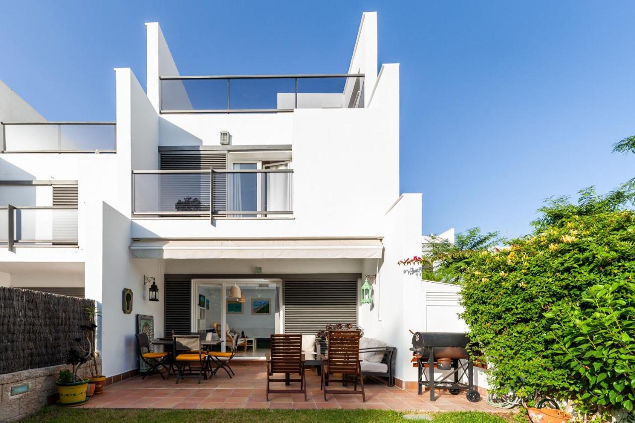 Casa La Fontanilla Mila Holiday home *