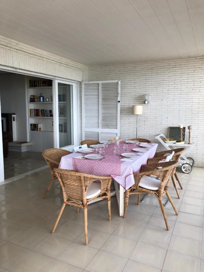 Beachfront/primera Linea In/en Caldetas Apartment