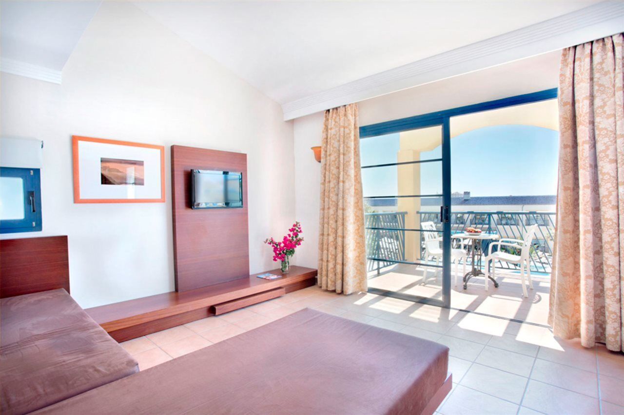 Apartahotel Marsenses Paradise Club Cala'N Bosch (Menorca)