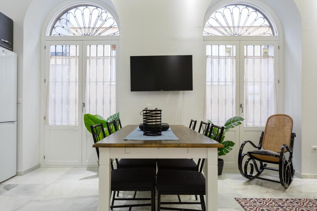 Casa Del Malecon By Cadiz4rentals *