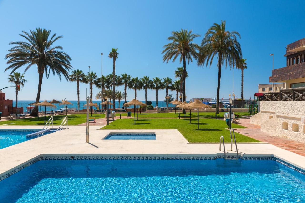 Beachfront With Sea Views Aloha Playa Apartamento *