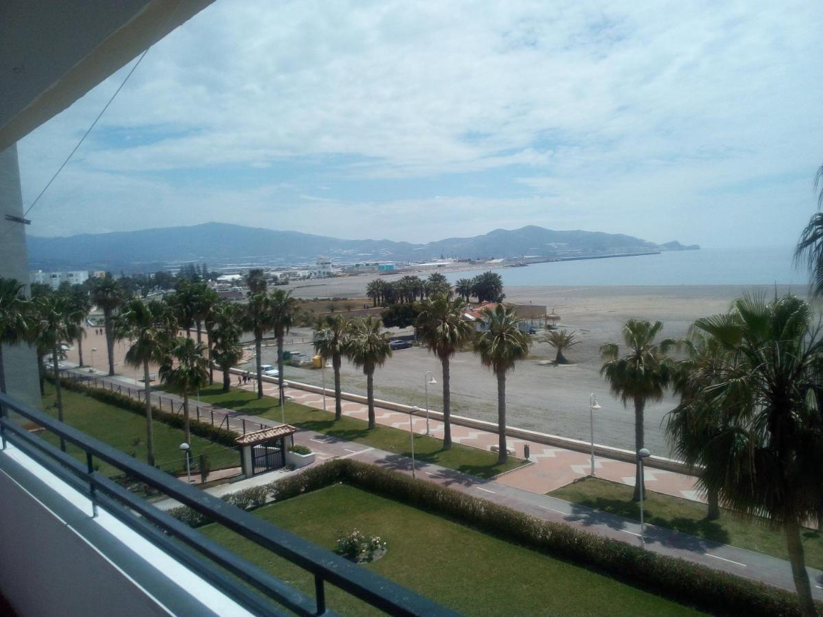 Apartamento Primera Línea De Playa, 3 Habitaciones, Terraza Sobre El Mar, 4º Sin Ascensor *