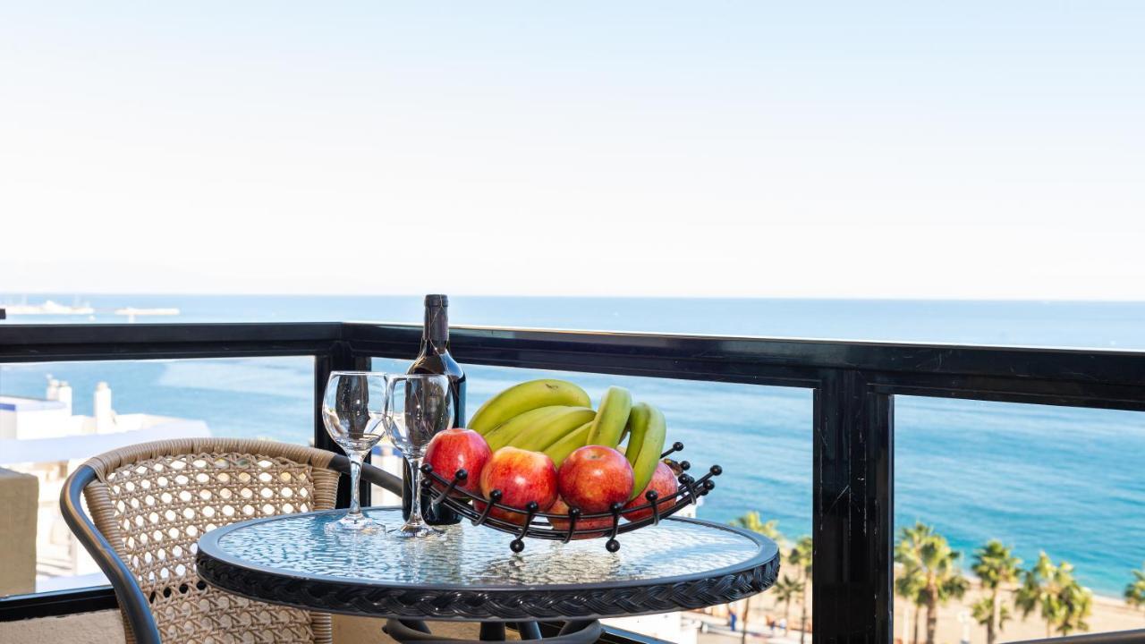 Beachfront With Sea Views Aloha Playa Apartamento *