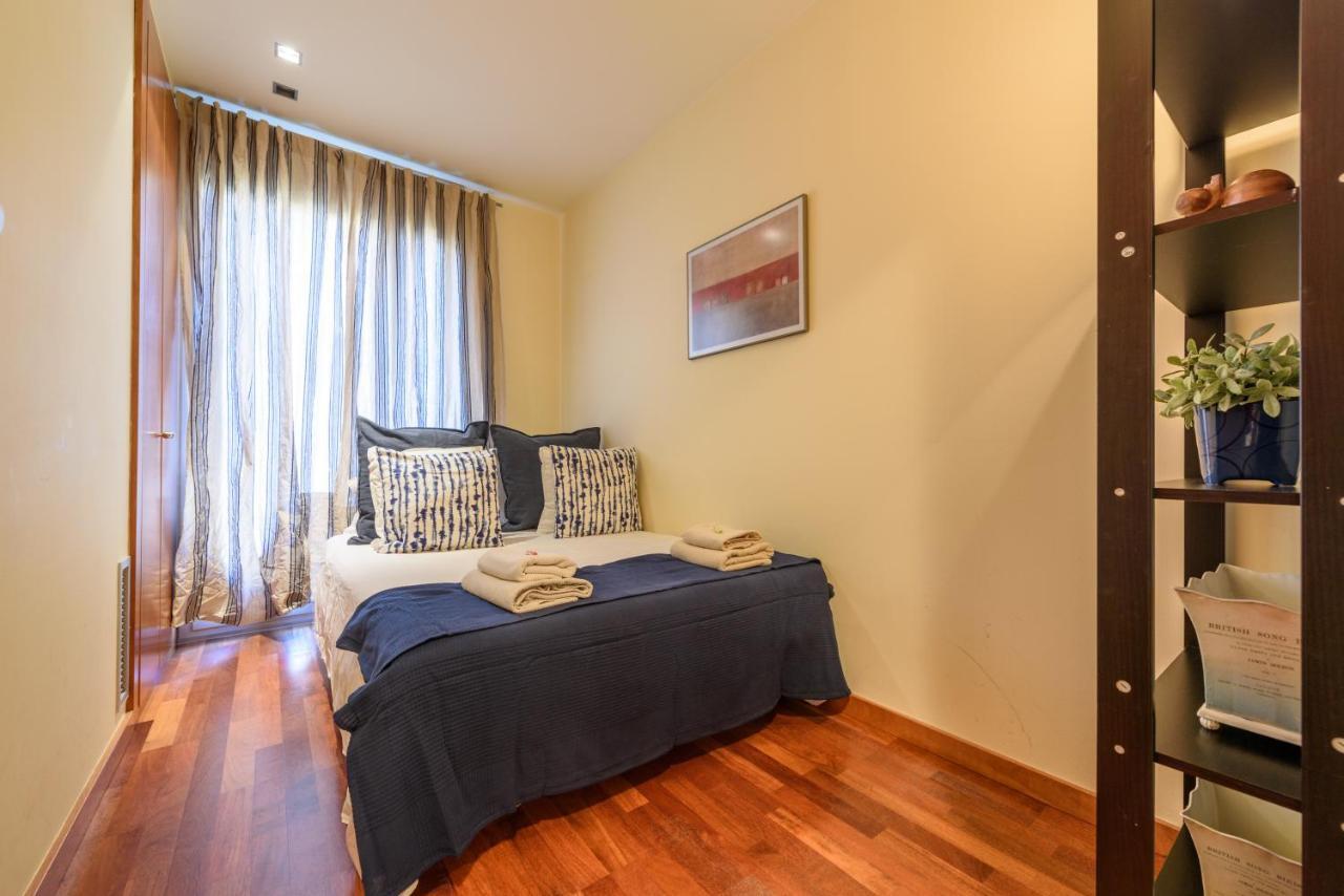 Apartamento Ramblasrentals Stylish Bright 3br New Catalan Flat 10m Ramblas - Parking - Wifi