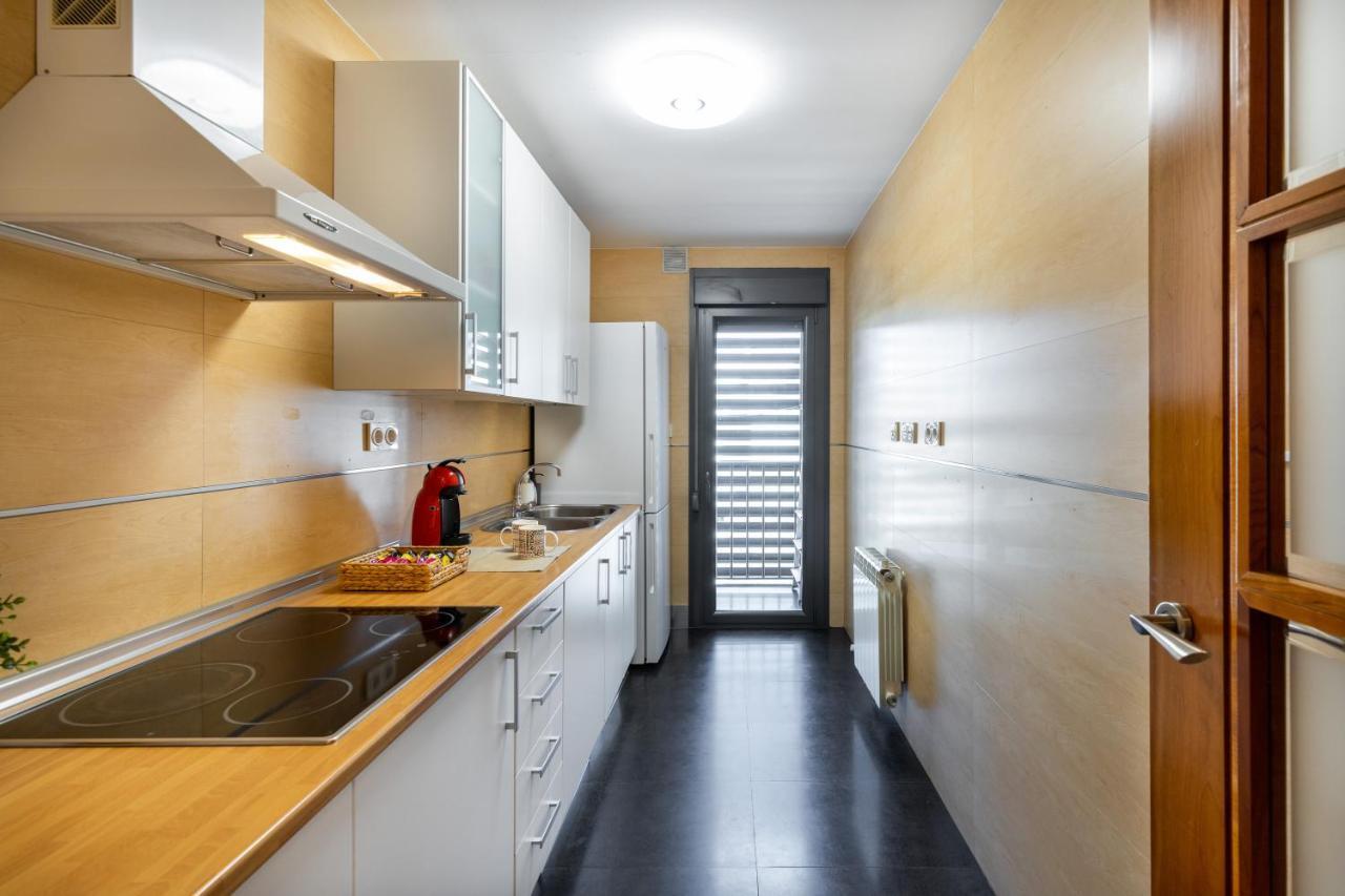 Apartamento Cris Ii,emir 1-piscina Gym & Parking, Parque De Las Ciencias *