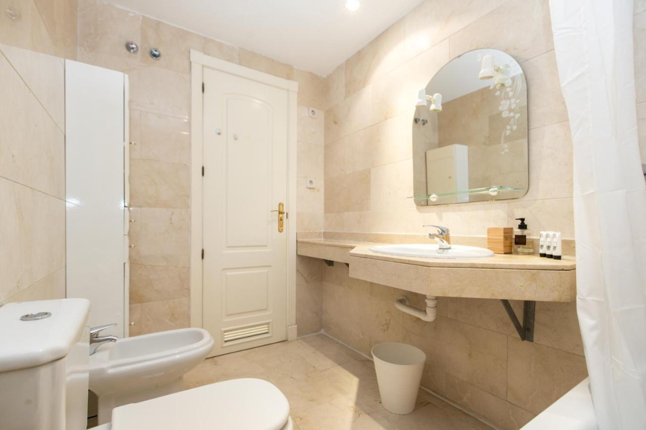 Apartment Awesome 2 Bedroom Apt With Pool And Parking In Puerto Banus - Rdr197 Marbella