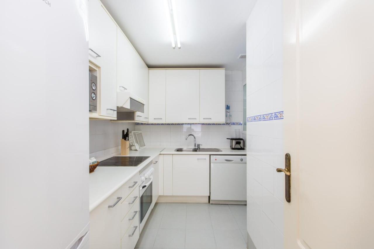 Awesome 2 Bedroom Apt With Pool And Parking In Puerto Banus - Rdr197 Apartment Marbella