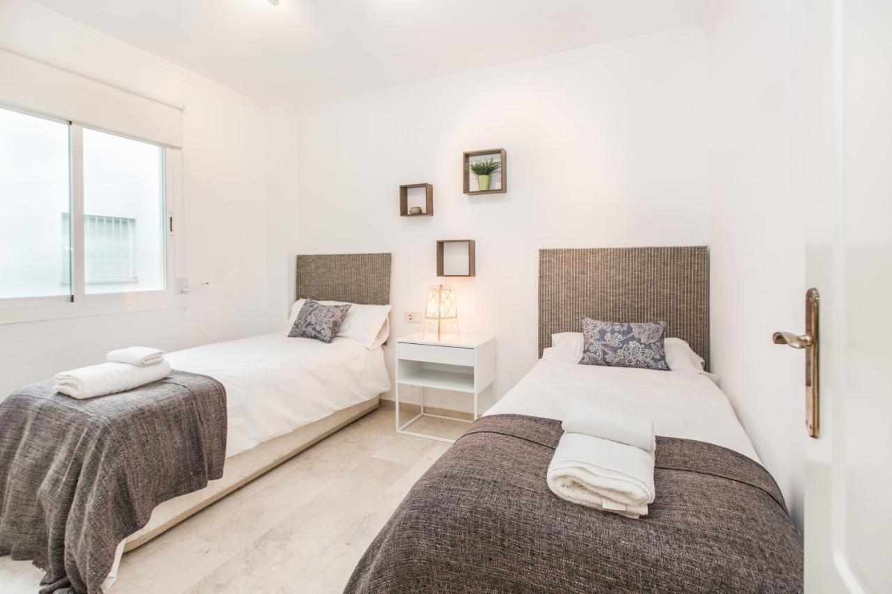 Awesome 2 Bedroom Apt With Pool And Parking In Puerto Banus - Rdr197 * Marbella