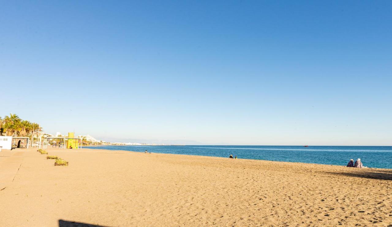 Beachfront With Sea Views Aloha Playa Apartamento *