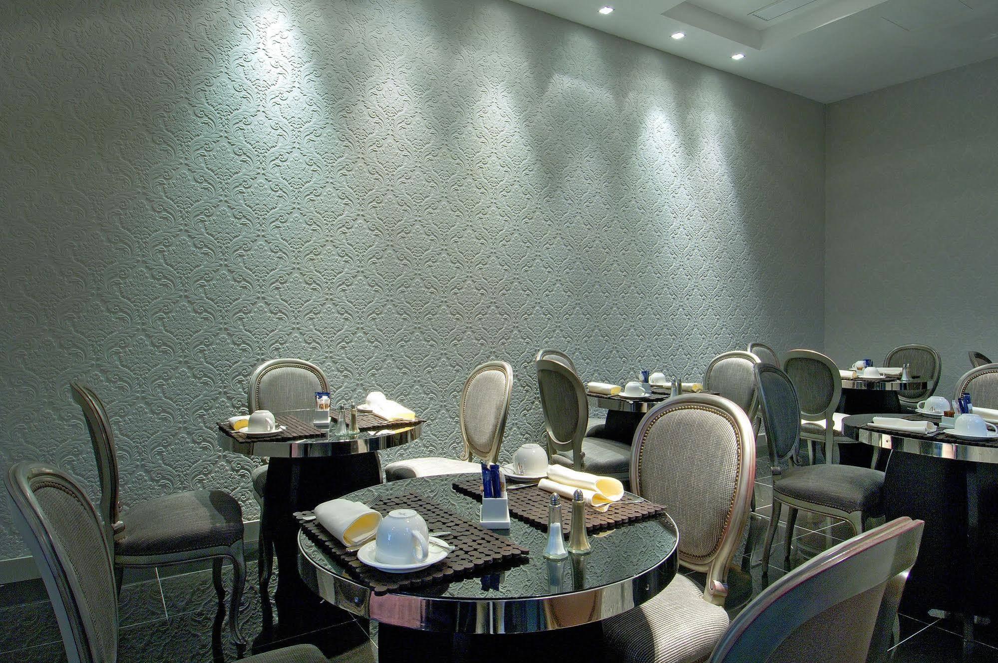 Vincci Palace Hotel