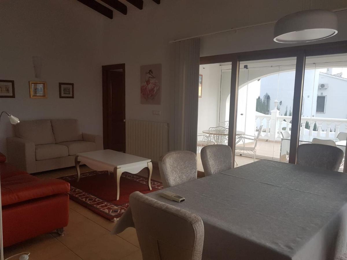 Book It Attias * Moraira
