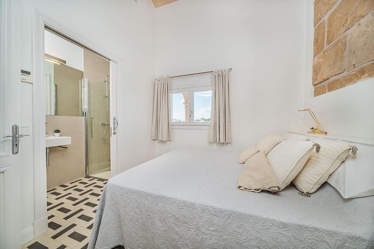 Beachfront Es Clot Villa *